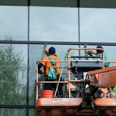 Usos frequentes para plataformas elevatórias