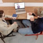 Domine o Inglês com IA: Os Melhores Aplicativos para Aprender Sozinho e Alcançar a Fluência — aplicativos de inteligência art