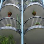Jardim Vertical em Varanda de Apartamento: O Guia Completo para Criar o Seu — como fazer um jardim vertical em varanda de apa