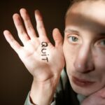 Quiet Quitting: O Guia Completo para Entender o Fenômeno e Seus Impactos Profundos nas Empresas — o que é quiet quitting e co