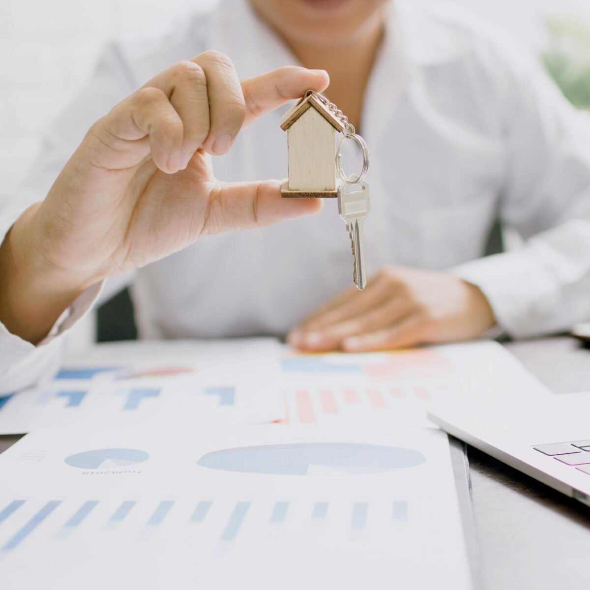 FIIs: O Guia Completo para Investir em Fundos Imobiliários e Gerar Renda Mensal com Aluguéis — o que são fundos imobiliários